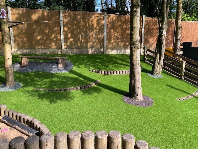 A well manicured, delicate grass with a warm, olive toned pile. The Kendal 28 is silky soft to the touch and is a great product for areas that need a little freshen up without breaking the bank.